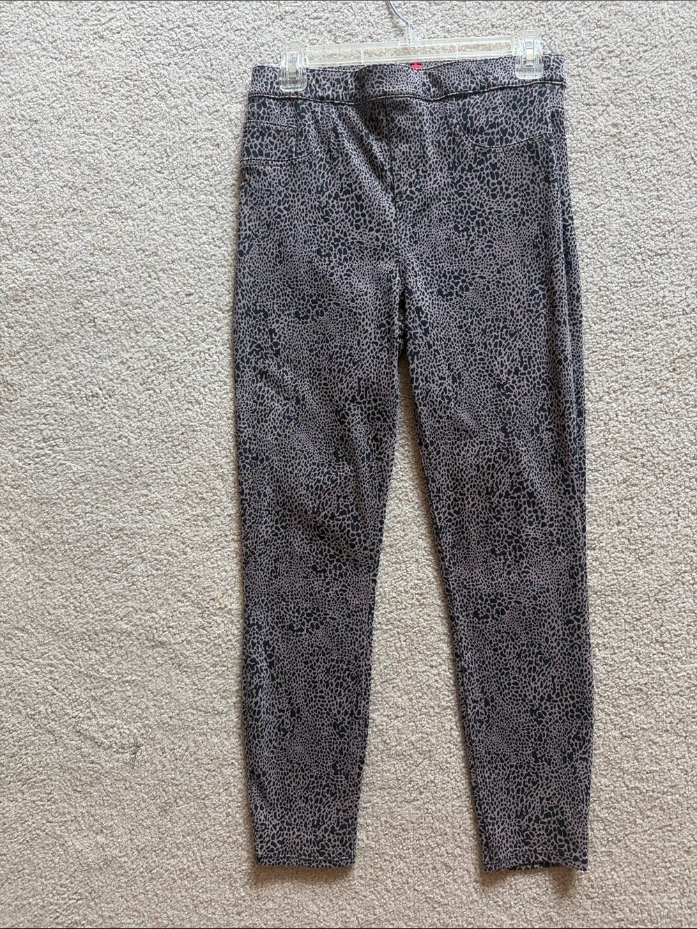 Women Black and pinkish Gray Printed legging/ pants